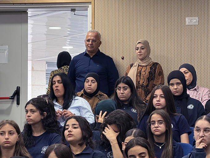 محاضرة توعويّة في مدرسة دار التربية والعلوم الشاملة عتيد جلجولية حول نبذ العنف وضبط النفس